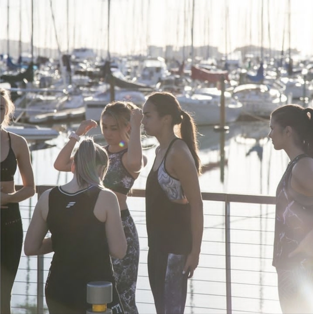 Fitwear New Zealand Tank with Built In Sports Bra - Picture 2 of 6